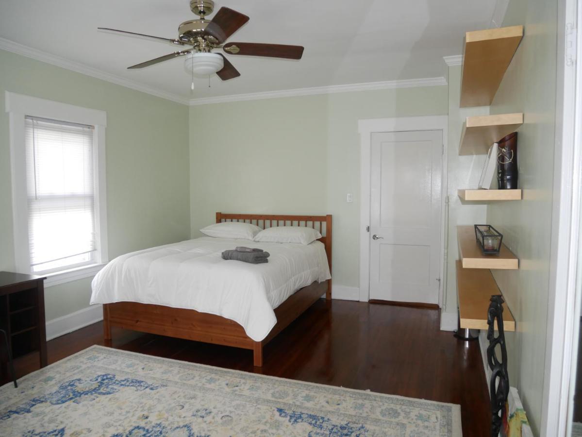 Arrivals & Departures Bed & Breakfast Elizabeth Luaran gambar