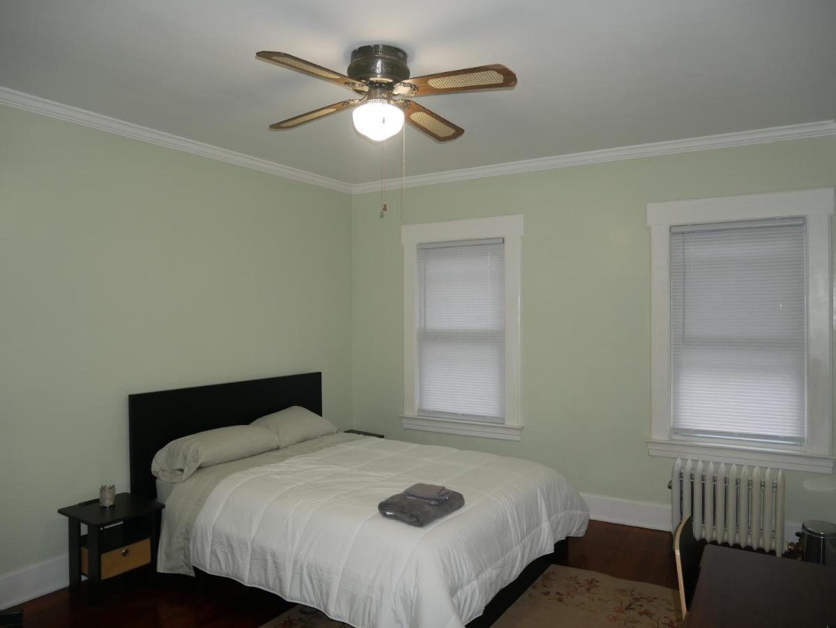 Arrivals & Departures Bed & Breakfast Elizabeth Luaran gambar