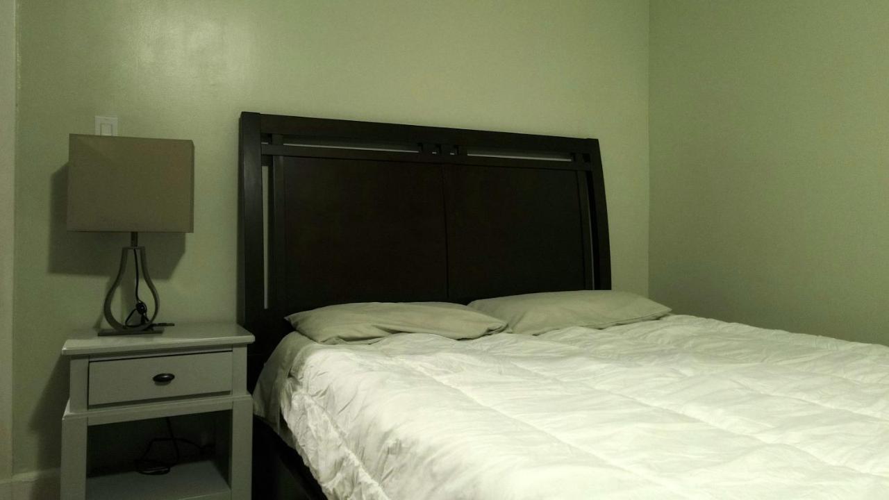 Arrivals & Departures Bed & Breakfast Elizabeth Luaran gambar